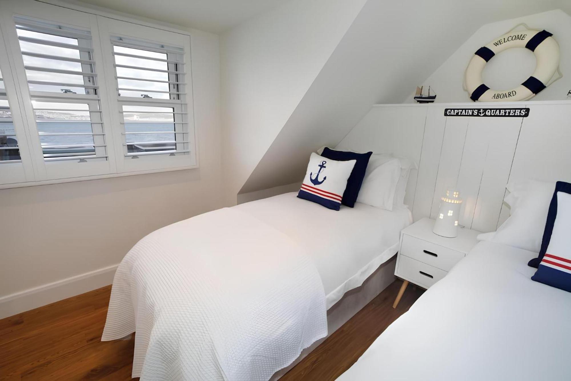Tucked Away, Beach Access Sleeps 4 The Mumbles Ngoại thất bức ảnh