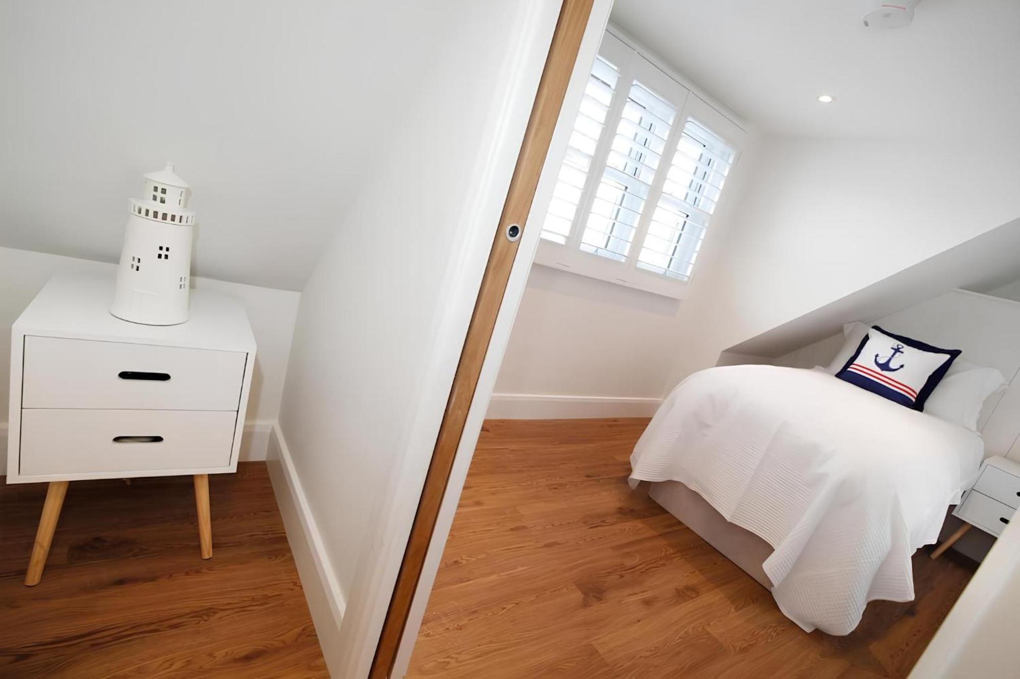 Tucked Away, Beach Access Sleeps 4 The Mumbles Ngoại thất bức ảnh